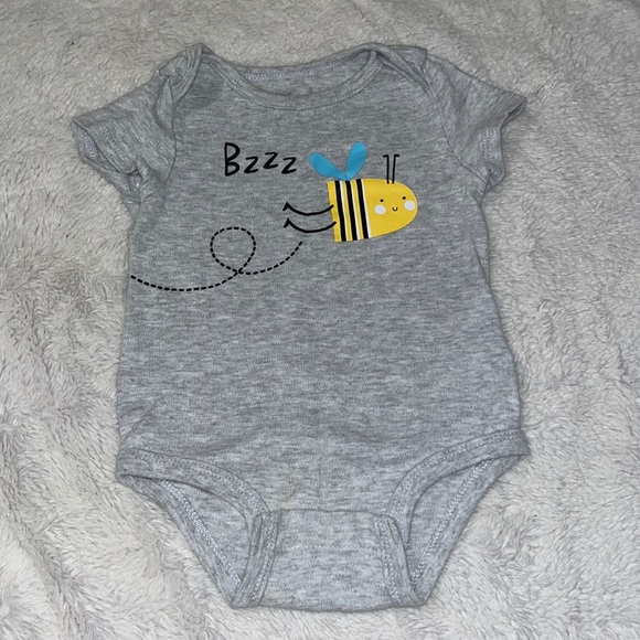 (3 for $10) rococo bumble bee bodysuit 🐝 - Picture 1 of 5